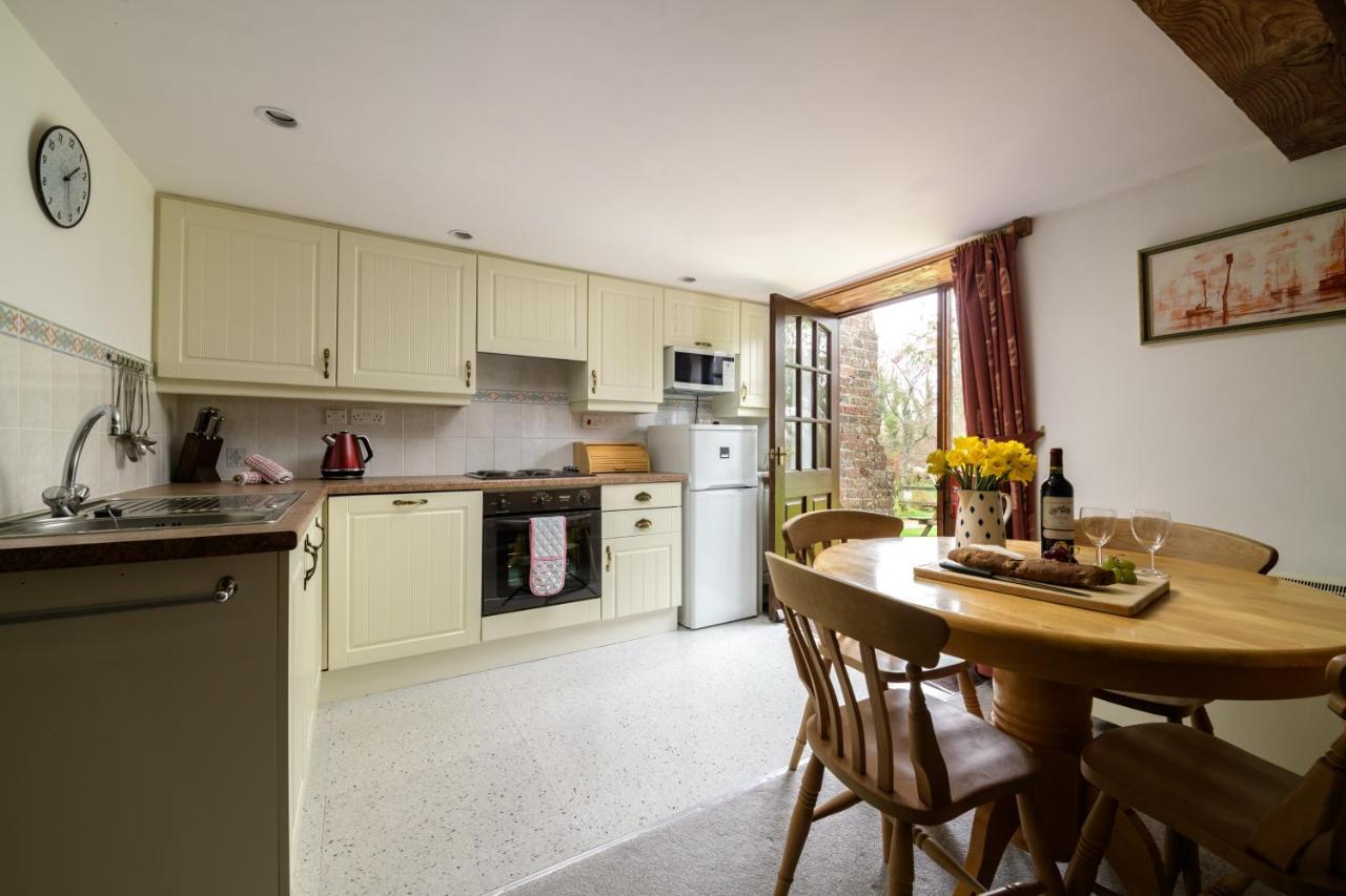 Luccombe Farm Holiday Cottages Milton Abbas Exterior foto